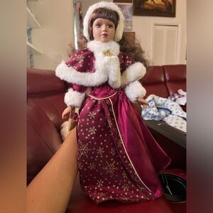 Avon Special Memories Doll Collection Holiday Radiance Sonia